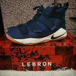 Nike Lebron 11 Soldier
