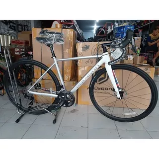 SEPEDA BALAP / ROADBIKE / ROAD BIKE POLYGON STRATTOS S5D / S5 DISC BRAKE GARANSI RESMI