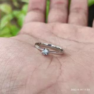 Cincin Emas Putih / Kuning 10K Solitaire Mata 1 Berlian Asli Eropa Putih Blink-Blink FREE MEMO SERTI