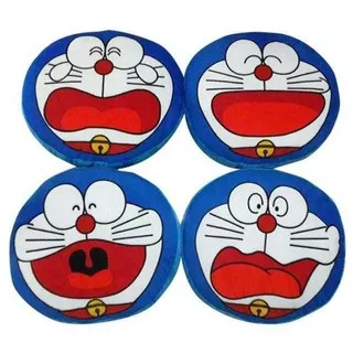 Bantal Boneka Kepala Doraemon