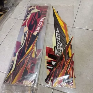 striping stiker les body Suzuki Shogun sp 2007 hitam merah