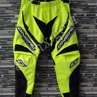 CELANA MOTOCROSS