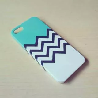 Chevron Stripes iPhone 5/5S Cover Hard Case