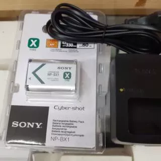 Baterai dan charger handycam sony CX 405 garansi 1 bulan