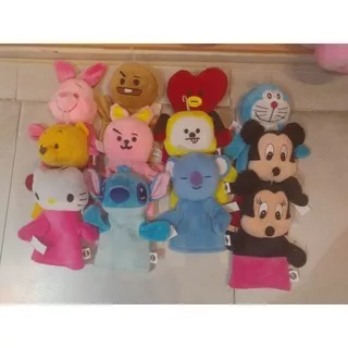 Boneka Tangan Lucu Bulu Halus Karakter Hello Kitty,Stich,Mickey Minnie Mouse,Pooh,Doraemon,BTS