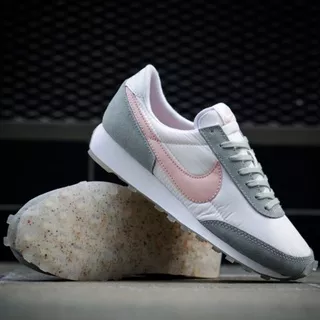 Nike Daybreak Grey Peach Sol Clear Original | SEPATU NIKE DAYBREAK WANITA ORIGINAL - NIKE DAYBREAK WOMEN ORIGINAL - SEPATU NIKE ORIGINAL - NIKE ORIGINAL - NIKE DAYBREAK ORI - SEPATU WANITA NIKE - SEPATU WANITA NIKE