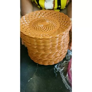 piring anyam plastik rotan / piring hajatan. piring anyaman. piring plastik. piring unik. piring cantik. piring outdoor. piring sekali pakai. [paket murah lusinan]