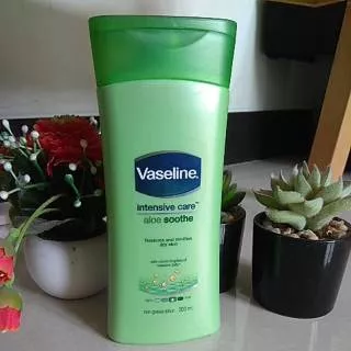 Vaseline hbl 200ml intensive care aloevera soothe