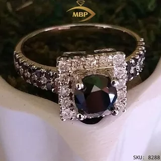 Cincin Emas Putih Berlian Hitam & Berlian Eropa Natural Black Diamond Ring