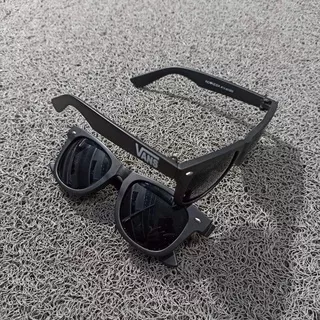 Kacamata hitam Pria Wanita -Kacamata Santai - Kacamata Vans Glases hitam- Aksesoris kacamata full black hype-  ( BISA COD )