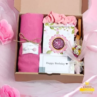 Gift Aqila Jilbab Segi Empat Alqur`an Scrunchie Tuspin Mini Bouquet Kado Box Unik Murah Hijab Hadiah Wisuda