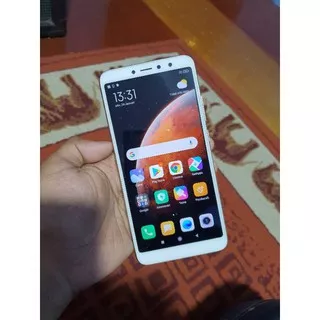 Handphone Hp Xiaomi Redmi S2 4/64 Second Seken Bekas Murah