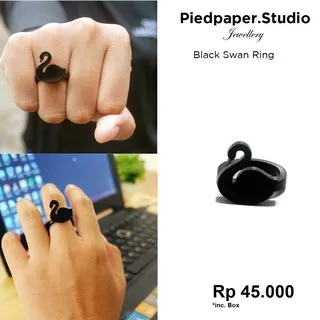 Black Swan Ring / Cincin