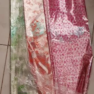 Plastik parcel motif transparan bentuk lembaran pendek 61x63