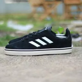 Sepatu Adidas Skateboarding True Chill Black White Original 100% Made in indonesia