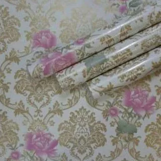 wallpaper dinding motif batik gold bunga pink