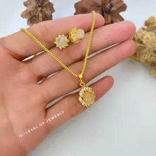 Set Perhiasan | Set Perhiasan Rambut Sedana Asli | Set Perhiasan Wanita | Kalung dan Liontin | Sumpel | Set Perhiasan Lapis Emas | Bahan Tembaha Lapis Emas Hongkong | Kait S Kokot S Kait O Kokot O