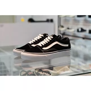 SEPATU VANS OLD SKOOL