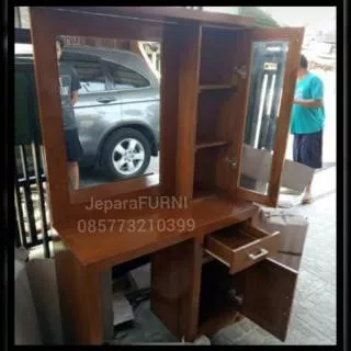 Meja Rias Kayu Jati