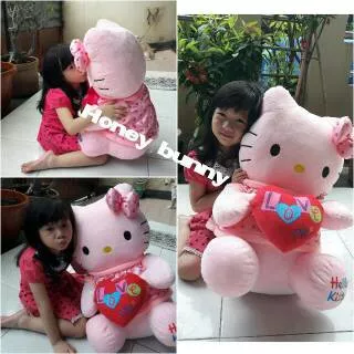 Boneka hello kitty jumbo love