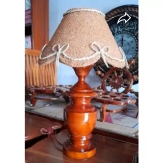 lampu hias lampu meja bhn kayu jati.lampu belajar