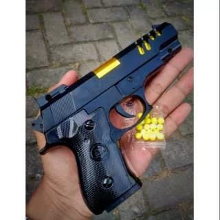 Pistol Mainan