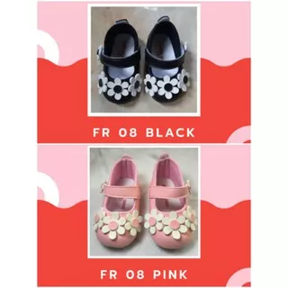 sepatu bayi perempuan prewalker kode FR 08 PINK / BLACK