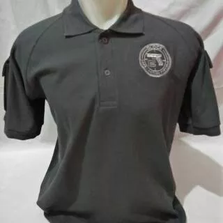 Lacoste cotton tactical Polo shirt/kaos polo tactical abu tua,hitam,krem/milo katun