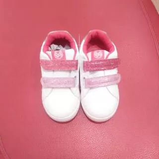 Sepatu anak perempuan bata bubble gummers