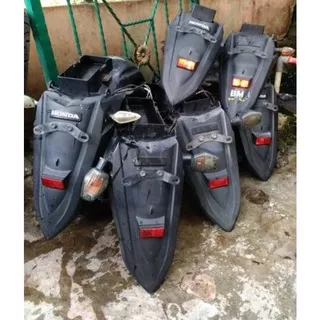 Spakbor Belakang Tiger revo Tirev Slebor Selebor belakang Tiger Revo Tirev Original copotan motor