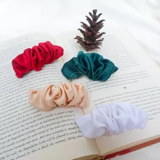 Yuana Carrols Scrunchie Satin Hair Barrette Jepit Rambut