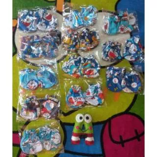 Set sarung tangan sarung kaki bayi doraemon