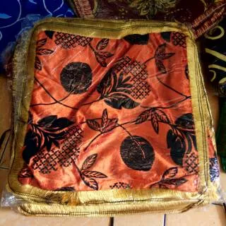 Sarung Bantal Kursi  Rumbai Dubai