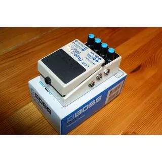 BOSS DD-7 DIGITAL DELAY PEDAL