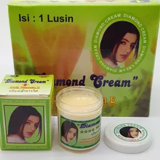 CREAM DIAMOND WHITE VITAMIN E 12.5g PER BOX ISI 12PCS