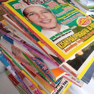 MAJALAH ALKISAH RANDOM BEDA EDISI