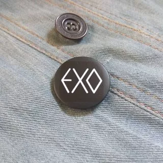 EXO Kpop Pin Button 32