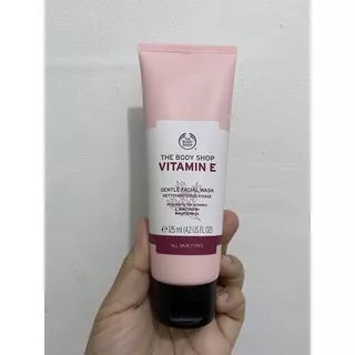 Vitamin E Face Wash 125ml The Body Shop
