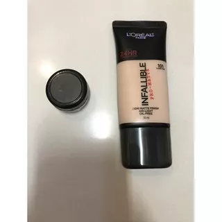 L`oreal loreal Paris Infallible Pro Matte Foundation share in jar