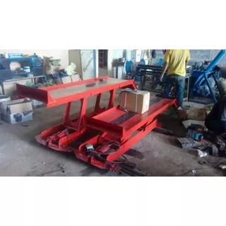 lift bike sepeda motor