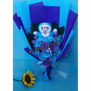 Buket Bunga Flanel Handmade/ Buket Wisuda / Buket Bunga Murah / boneka doraemon