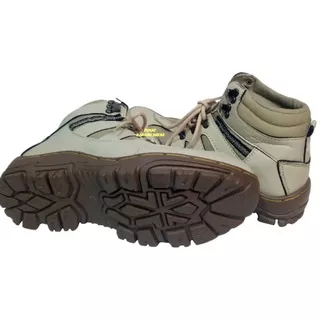 Sepatu Pria Cowok Safety Hitam Gunung Laki Laki Murah Import Boots Boot Pdl Kulit Pdh Tinggi Hiking Keren Septi Santai Crocodile Outdoor Remaja Original Tactical Touring Bandung Proyek Septy Ori Dewasa Laki Polisi Coklat Tni Cream Turing Panjang Handmade