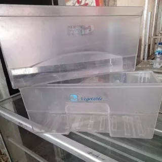 TOSHIBA GLACIO RAK/BOX Sayuran& BUAH KULKAS 1PINTU/2PINTU bekas