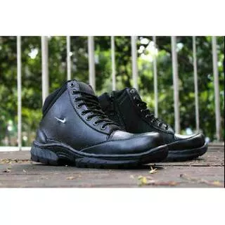 SEPATU NIKE BOOTS SAFETY SEMI KULIT 01 Safety gaya sepatu pria murah