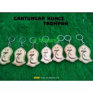 gantungan kunci kayu