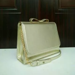 Tas CK Charles & Keith Bow Messenger Crossbody / Bottega Anyam