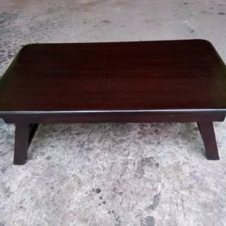 Meja lipat kayu