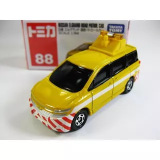 Nissan Elgrand Road Patrol Car no 88 Tomica Takara Tomy