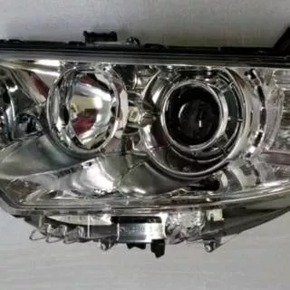 Mitsubishi Pajero type EXCEED SAJA Lampu besar Headlamp Tahun 2010 2011 2012 2013 2014 2015 Satuan