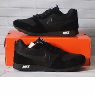 SEPATU SEKOLAH NIKE WAFFLE TRAINER / NIKE MD RUNNER / NIKE FULL HITAM BELI 2 PASANG ONGKIR 1 KG